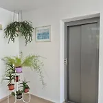 Casa Del Mar Apartment Sveti Vlas