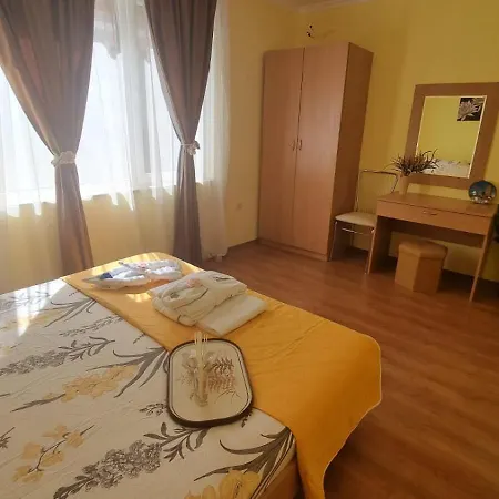 Casa Del Mar سفيتي فلاس